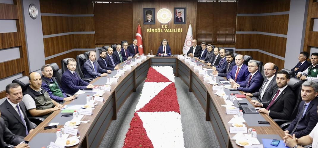 ‘’Tarım ve Orman Bakanı Sayın İbrahim Yumaklı Bingöl’de Sektör Temsilcileriyle Bir Araya Geldi.’’